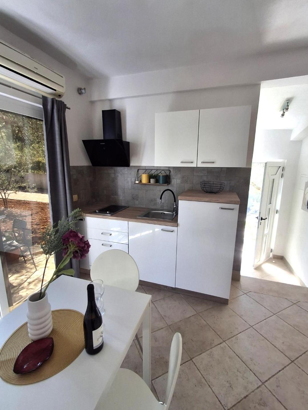 Apartment Albina *
